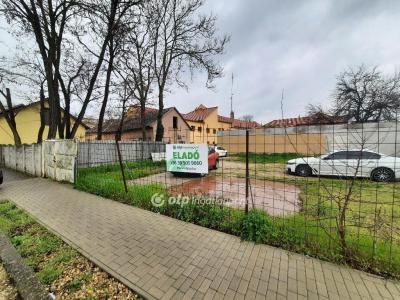 Eladó lakóövezeti telek Monor