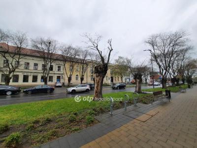 Eladó lakóövezeti telek Monor