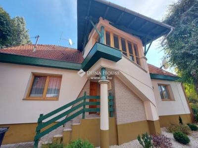 Eladó családi ház Szolnok