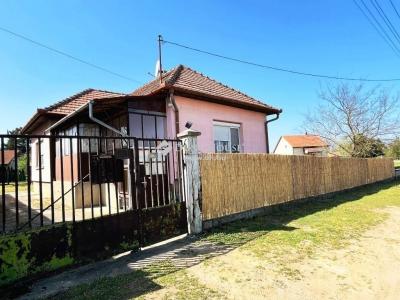 Eladó családi ház Tápiószecső