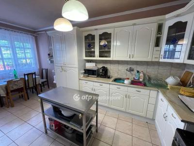 Eladó lakás Miskolc