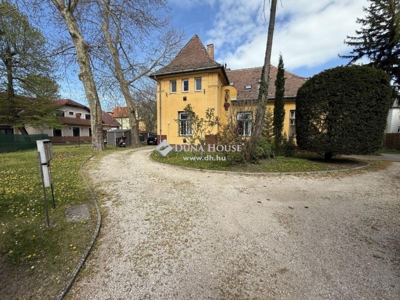 Eladó lakás Siófok