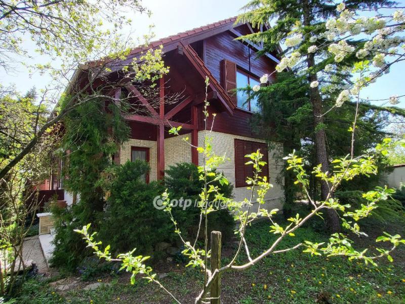 Eladó családi ház Budaörs