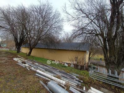 Eladó ipari terület Herceghalom