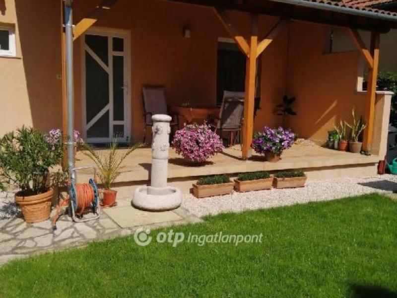 Eladó családi ház Harkány