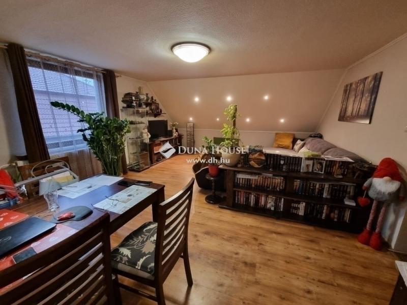 Eladó családi ház Szigetszentmárton