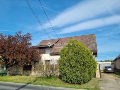 Eladó családi ház Szigetszentmárton