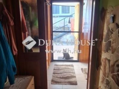 Eladó családi ház Monor