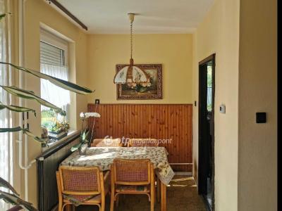 Eladó családi ház Budapest