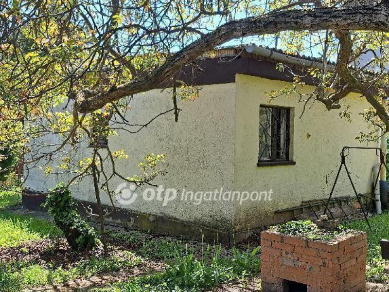 Eladó lakóövezeti telek Diósd