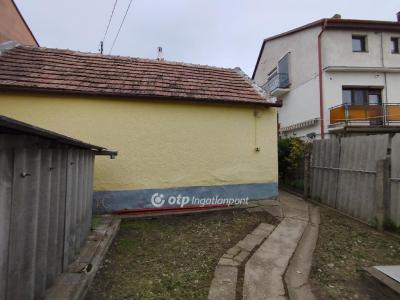 Eladó családi ház Pécs