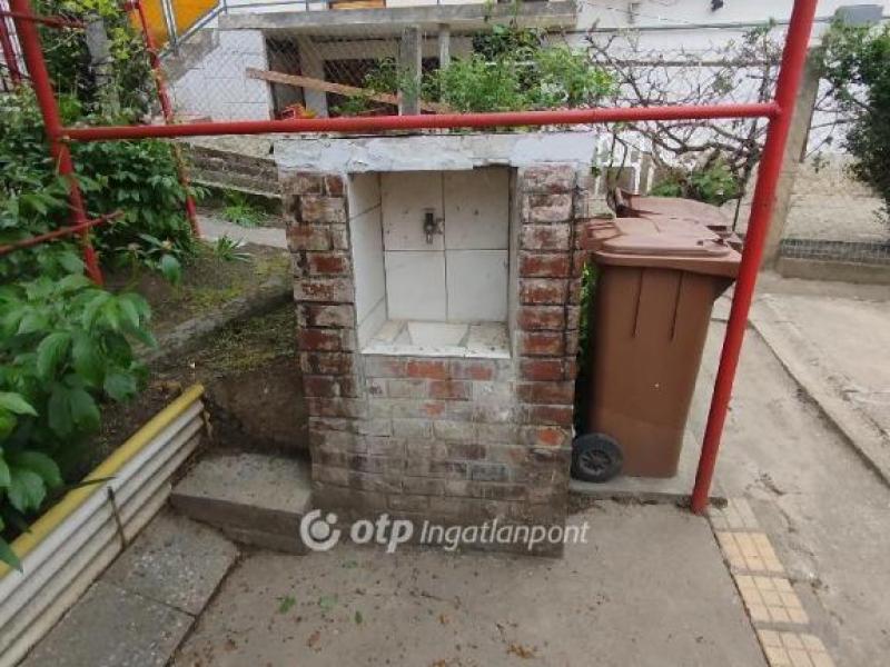 Eladó családi ház Pécs