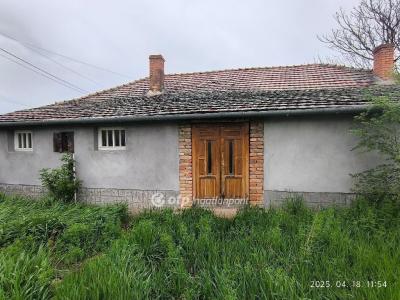 Eladó családi ház Tiszaföldvár