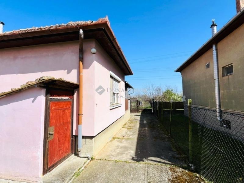 Eladó családi ház Tápiószecső