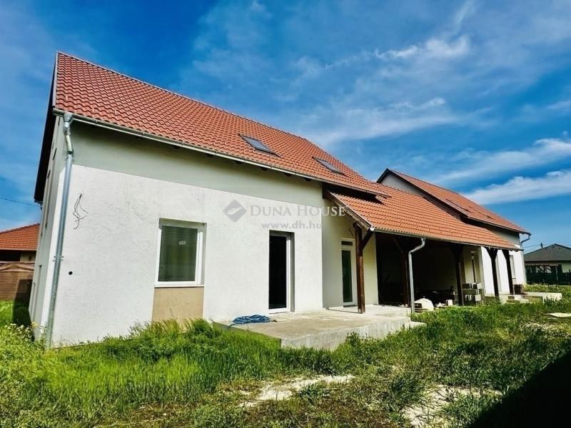 Eladó ikerház Délegyháza