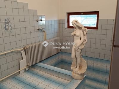 Eladó családi ház Budapest