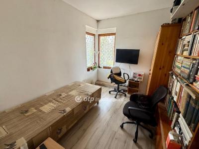 Eladó családi ház - 6000 Kecskemét
