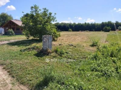 Eladó lakóövezeti telek Siófok