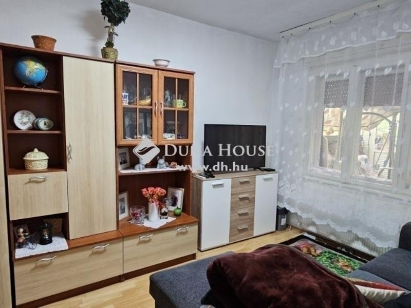 Eladó családi ház Pécs