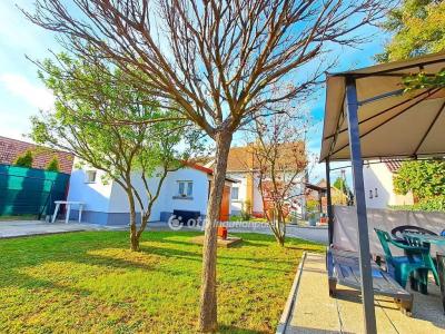 Eladó családi ház - 5008 Szolnok