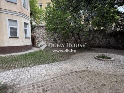 Eladó családi ház Pécs
