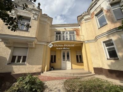 Eladó családi ház Pécs