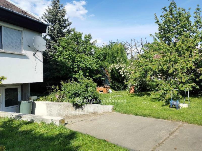 Eladó családi ház Budapest