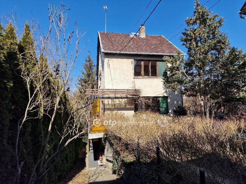 Eladó családi ház Budapest