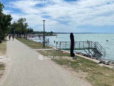 Eladó nyaraló Fonyód