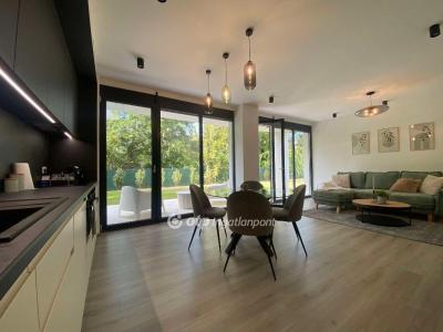 Eladó nyaraló Balatonfenyves