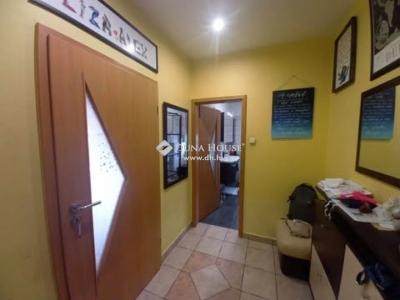 Eladó családi ház Vecsés