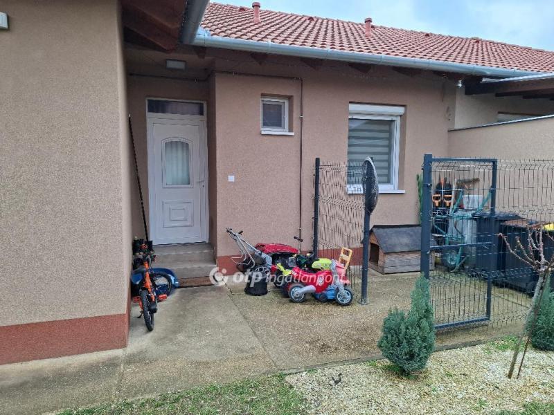 Eladó ikerház Bocskaikert