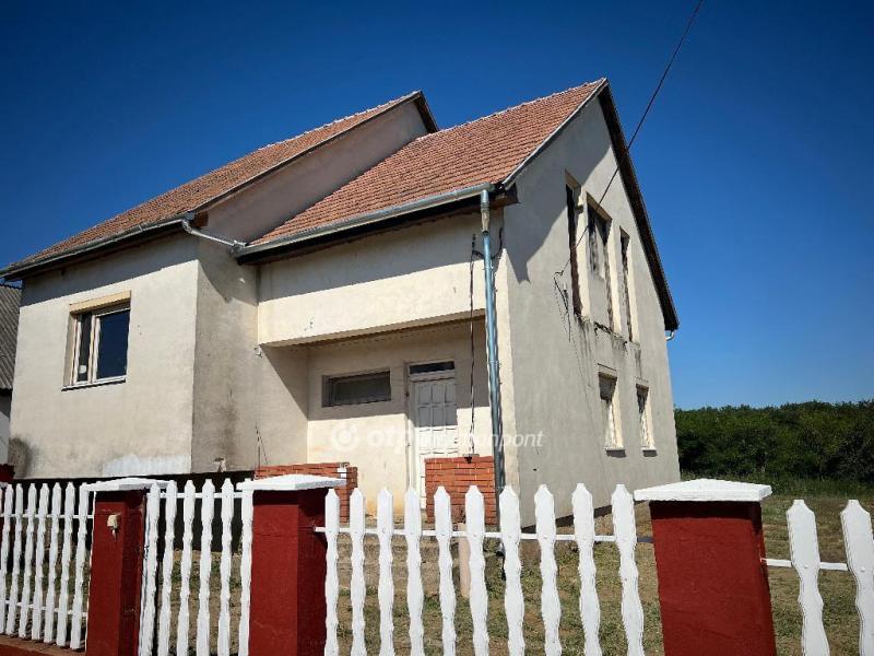 Eladó családi ház Baktalórántháza
