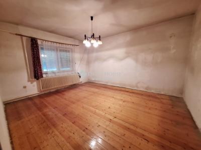 Eladó családi ház Oroszlány