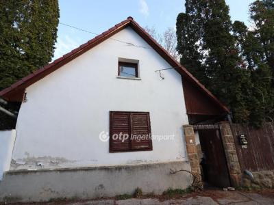 Eladó családi ház Budapest