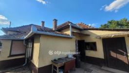 Eladó családi ház Mezőhegyes