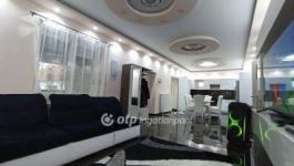 Eladó családi ház Csány