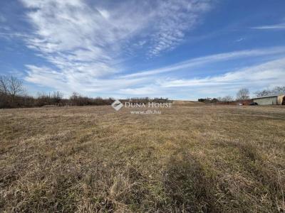 Eladó lakóövezeti telek Maglód