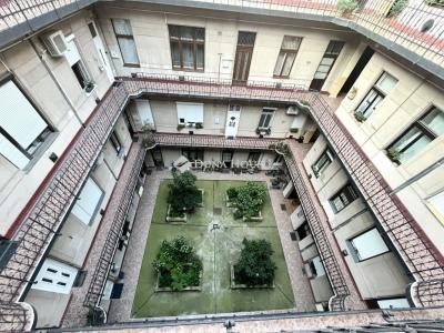 Eladó lakás - 1094 Budapest, IX. kerület , Mihálkovics utca