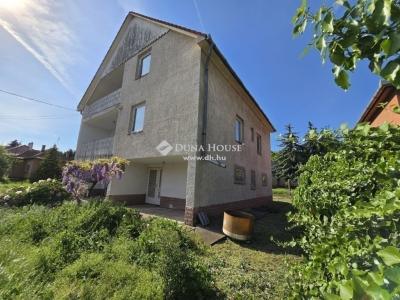 Eladó családi ház Érd