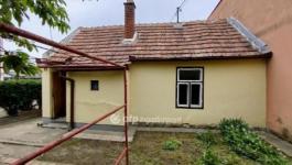 Eladó családi ház Pécs