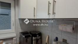 Eladó lakás Szolnok