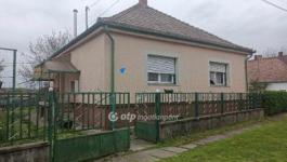 Eladó családi ház Simontornya