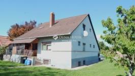 Eladó családi ház Enying