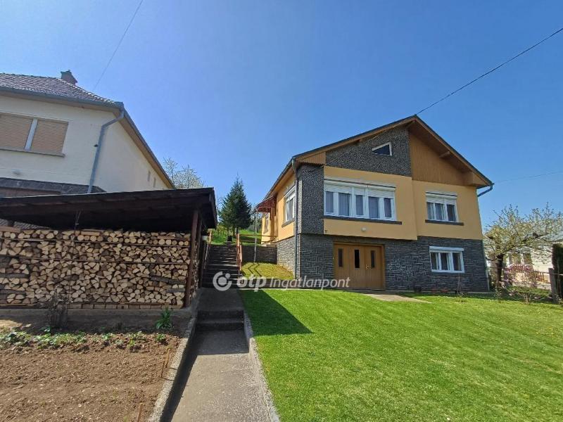 Eladó családi ház Bükkszék