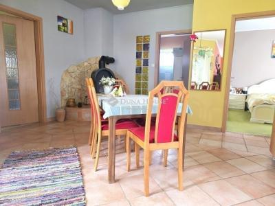 Eladó családi ház - 7768 Kistótfalu