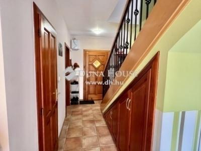 Eladó sorház Halásztelek