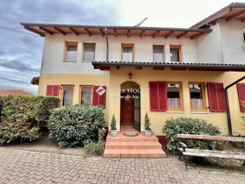 Eladó sorház Halásztelek