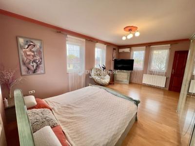 Eladó sorház Halásztelek