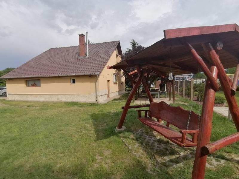 Eladó családi ház Hajdúsámson